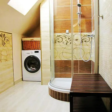 Apartament Szarotka *